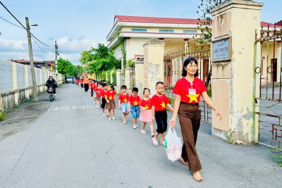 HÀNH TRÌNH VỀ NGUỒN, LÒNG BIẾT ƠN NỞ HOA TRONG MẮT TRẺ THƠ